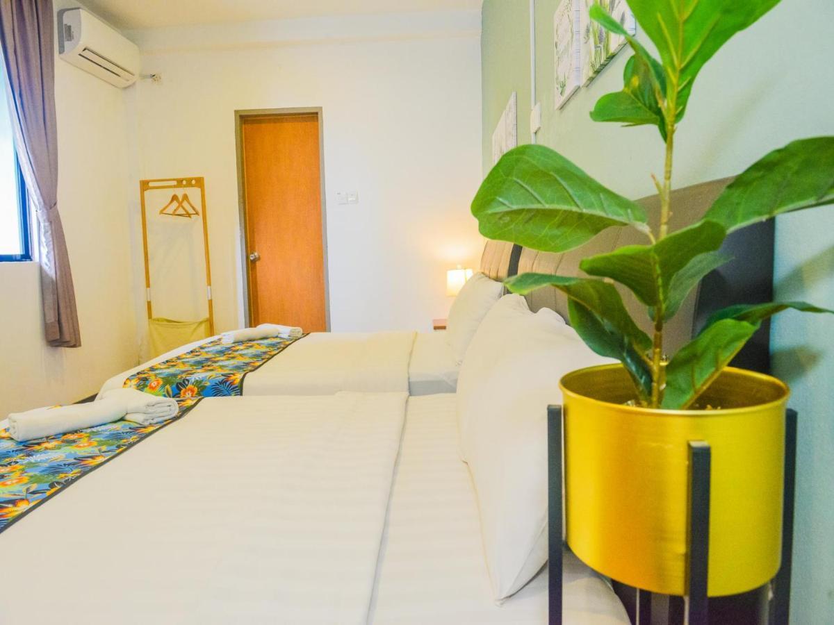 Treeline Urban Inn Kota Kinabalu Extérieur photo